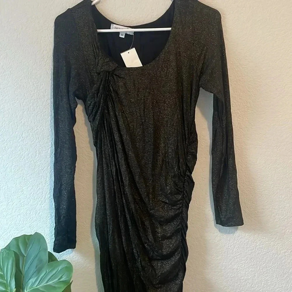 NWT The Vanity Room size medium black with gold shimmer dress - Picture 4 of 6